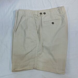 Clearance item-Men dockers cream color shorts size -33